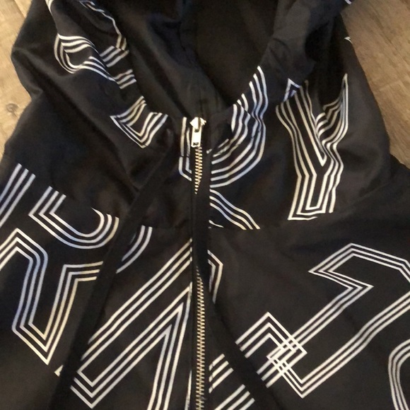 Forever 21 Black White Hooded Windbreaker 1991 Med - Picture 13 of 16